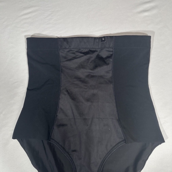 NEW $40 CITY‎ CHIC [ S/16 16W ] Smooth & Chic Control Brief in black - Picture 4 of 10